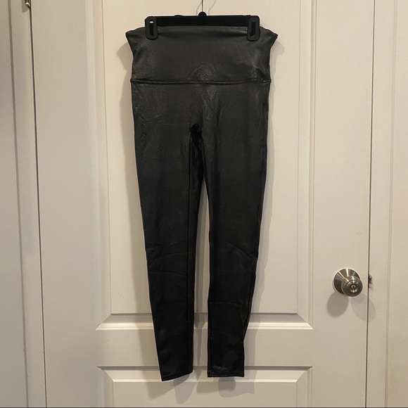 Spanx Faux Leather Croc Leggings - Picture 4 of 5